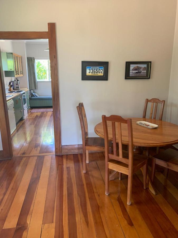 One Panama Villa Martinborough Ngoại thất bức ảnh